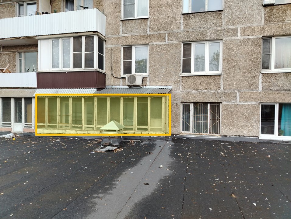 ГП16975607.Квартира.Фасад здания с выделенными окнами реализуемого объекта.jpg