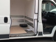 ГП16996477.Транспортное средство.Вид салона с левой стороны пассажирского ряда.jpg
