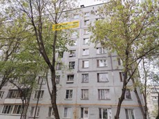 ГП16993968.Квартира.Фасад здания с выделенными окнами реализуемого объекта.jpg
