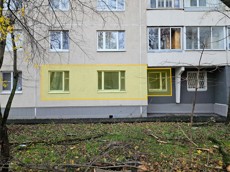 ГП16974779.Квартира.Фасад здания с выделенными окнами реализуемого объекта.jpg