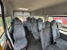 ГП17000634.Транспортное средство.Вид салона с правой стороны пассажирского ряда.jpg
