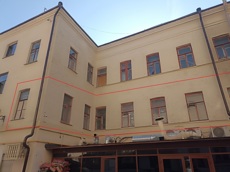 ГП16954480.Квартира.Фасад здания с выделенными окнами реализуемого объекта.jpg